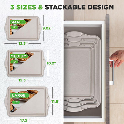 Set de tăvi antiaderente pentru fursecuri, 3 piese, distribuție uniformă a căldurii, din oțel carbon, crem cu aspect de marmură – NCBKT3CM